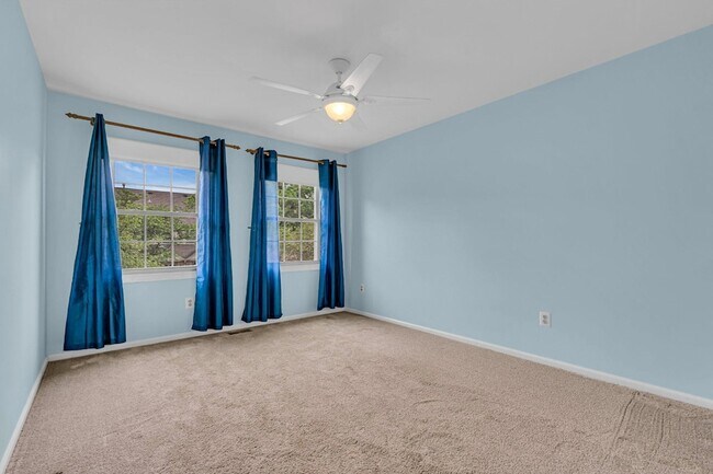 Building Photo - 31 Fair Acres Ct