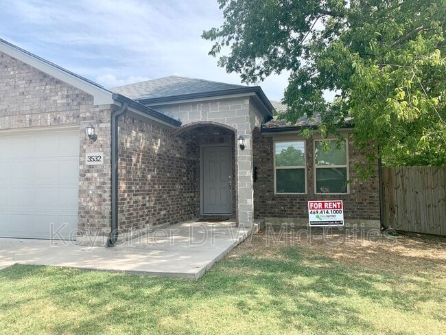 Building Photo - 3532 Toronto St