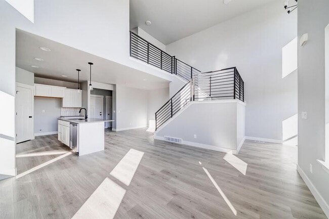 Building Photo - 13893 Little Rdg Ln