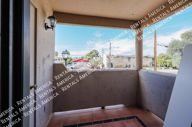 Building Photo - 5035 N 17th Ave