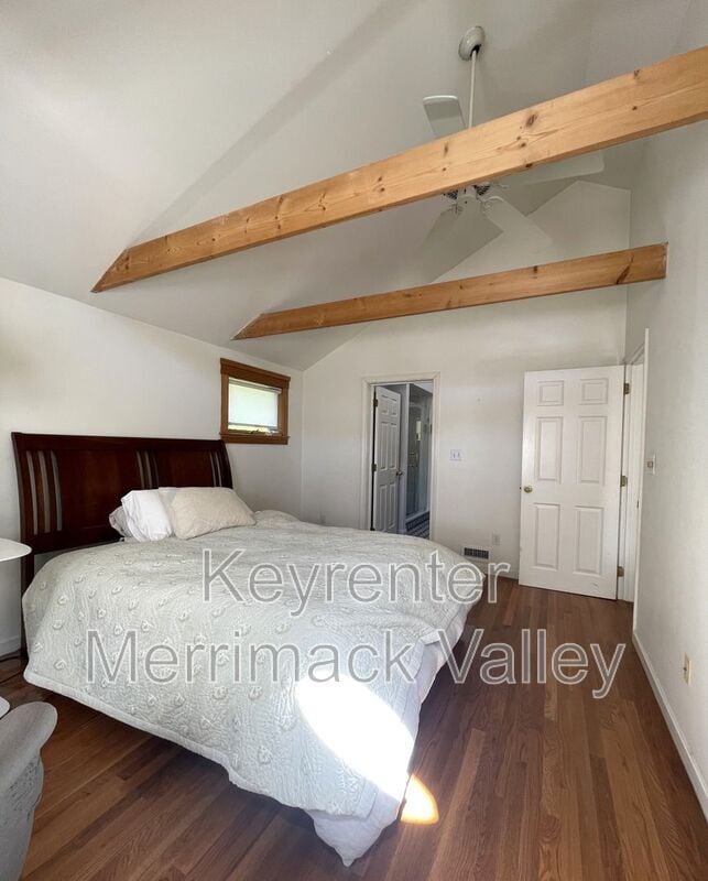 Building Photo - 44 River St