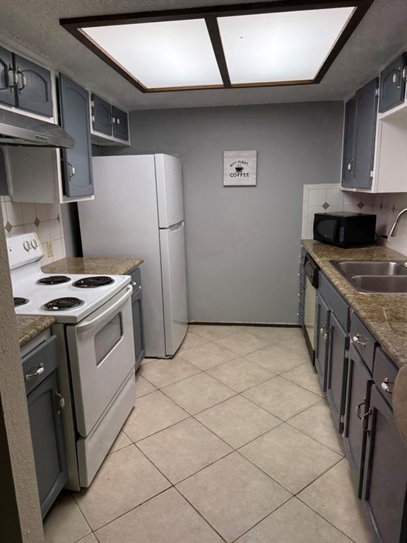 Building Photo - 907 E Meadowmere Ln