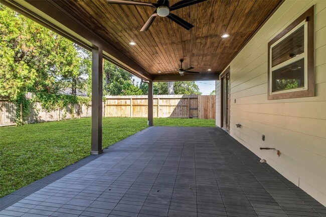Building Photo - 9630 Vilven Ln