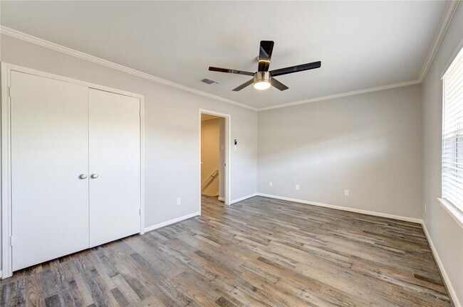 Building Photo - 6481 Olympia Dr