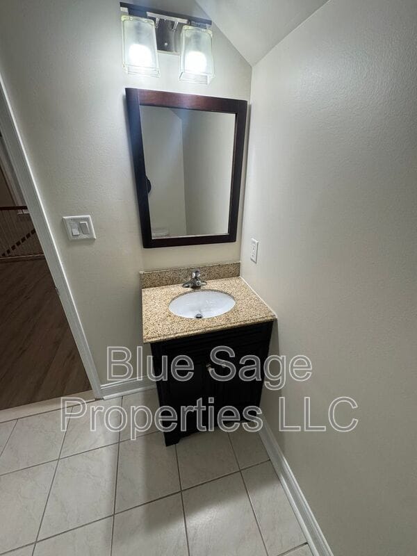 Building Photo - 432 E Baltimore Ave