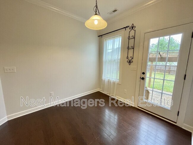 Building Photo - 3037 Eaglecrest Ln