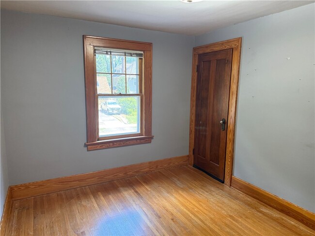 Building Photo - 23 Highland Ave