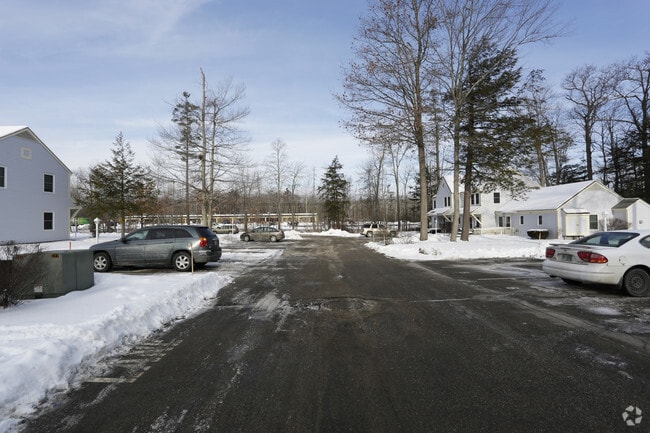 Parking Area - Salmon Falls Estates
