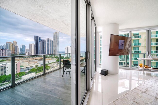 Building Photo - 300 Sunny Isles Blvd