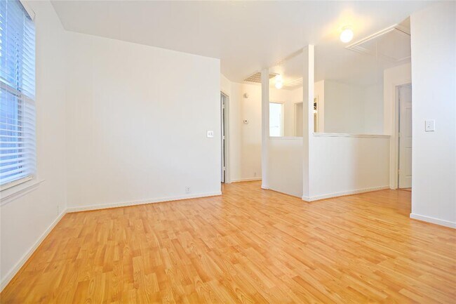 Building Photo - 17627 S Summit Canyon Dr