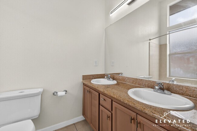 Building Photo - 1040 Campoy St