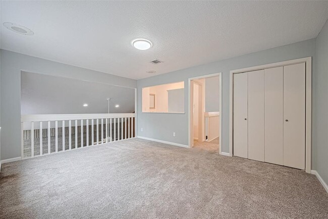Building Photo - 2107 Shadowbriar Dr