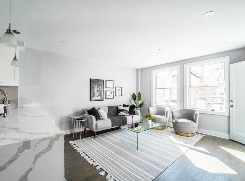 Building Photo - 58 Byron St