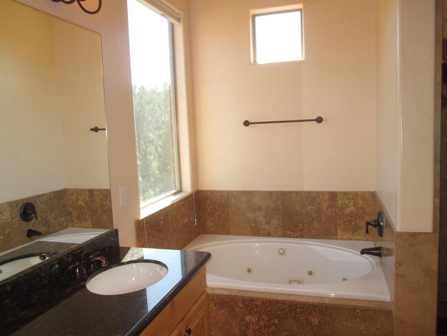 Building Photo - Unfurnished, 1-year long-term rental
