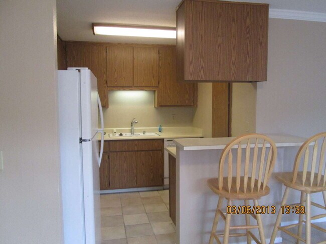 Building Photo - Desirable Stonegate-FALL RENTAL