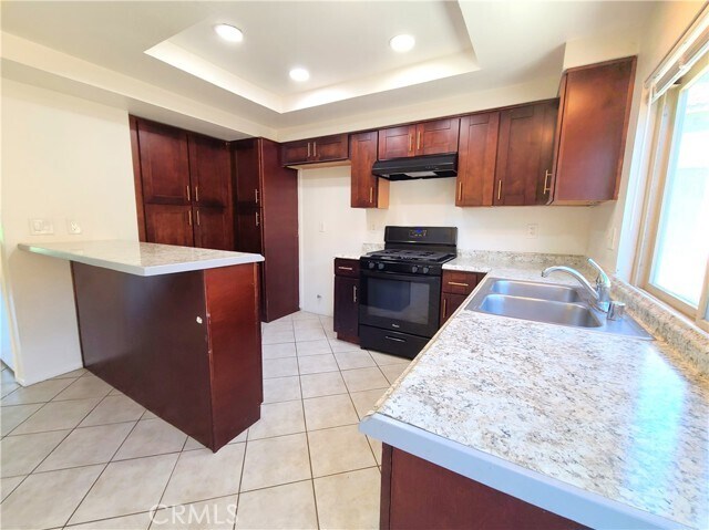 Building Photo - 1077 S Santo Antonio Dr