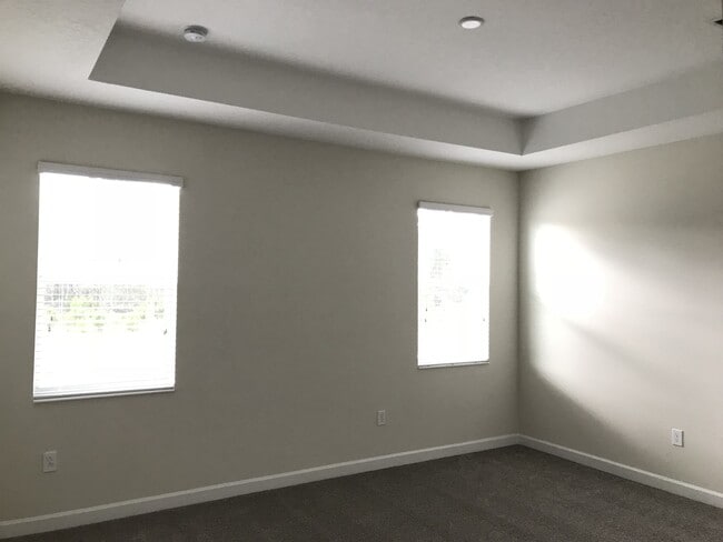 Building Photo - Newer 4/3 Single Story Home Lake Nona/Moss...
