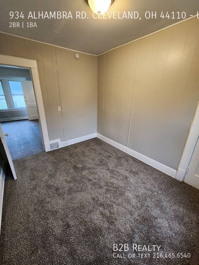 Building Photo - 934 Alhambra Rd