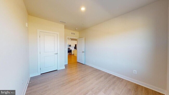 Building Photo - 12850 Mosaic Pk Wy