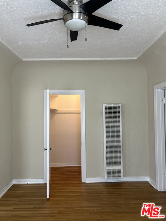 Building Photo - 3642 Mentone Ave