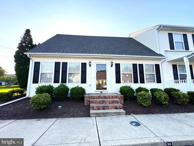 Building Photo - 1014 Zircon Ct