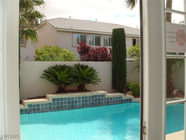 Building Photo - 608 Bianca Bay St