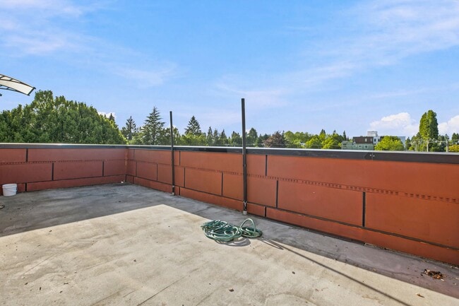 Building Photo - 9220 35th Ave SW