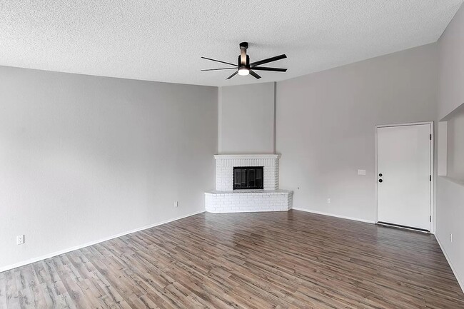 Building Photo - Lovely West Quartz Hill 3 Bedroom Home w/RV Large Covered Patio Award Winning Schools