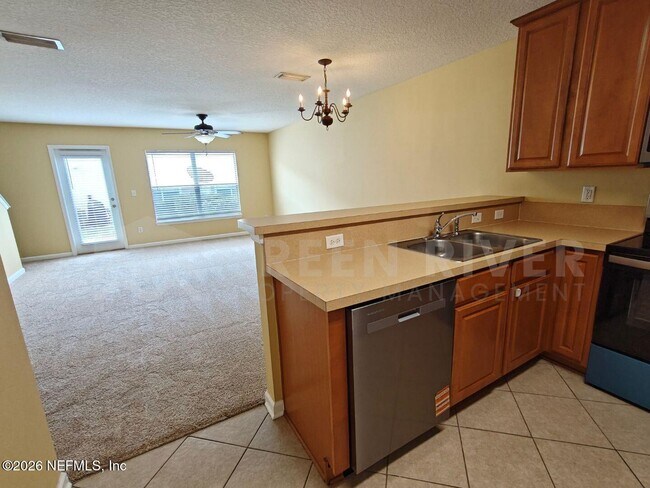 Building Photo - 1500 Calming Water Dr