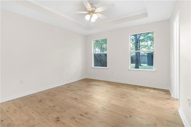 Building Photo - 1366 Valmont St