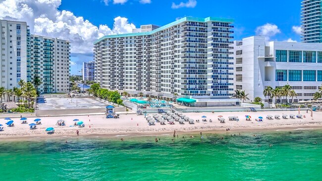 Building Photo - 3725 S Ocean Dr
