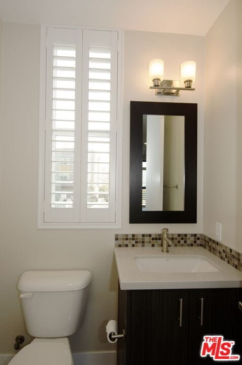 Building Photo - 2753 Waverly Dr