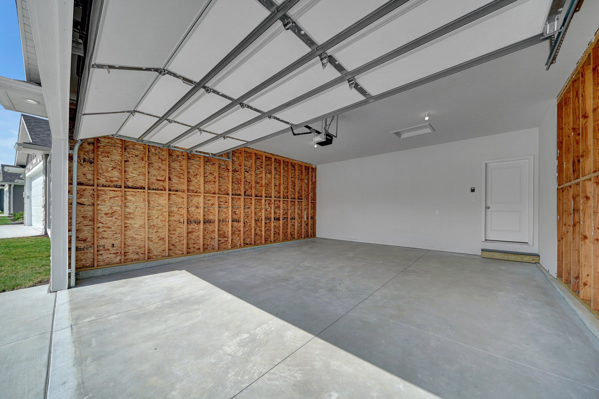 Building Photo - 9001 S 42nd St