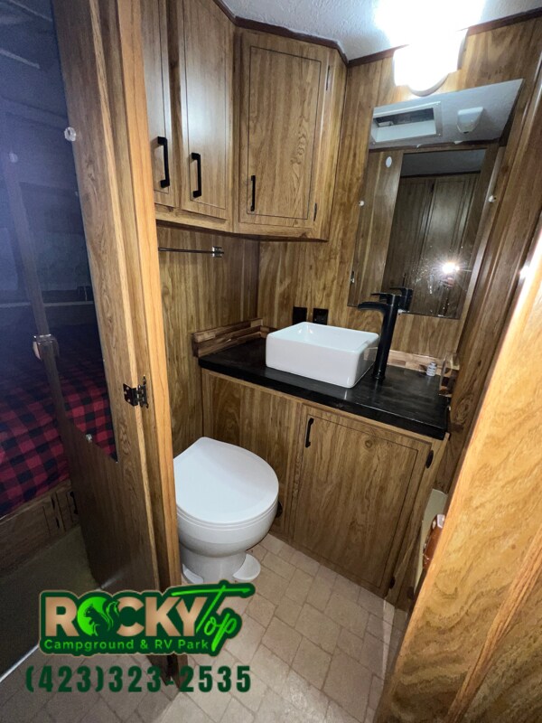 Building Photo - 496 Pearl Ln