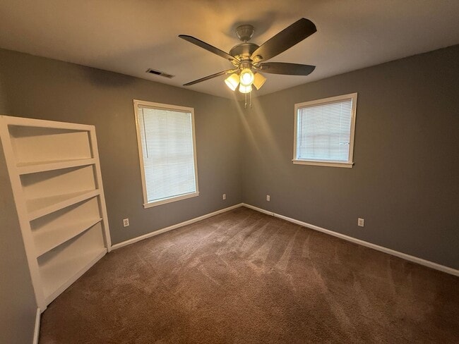 Building Photo - 108 A-B Scott Ave