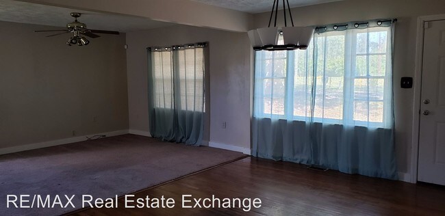 Building Photo - 2 br, 2 bath House - 946 Warwick Mill Road