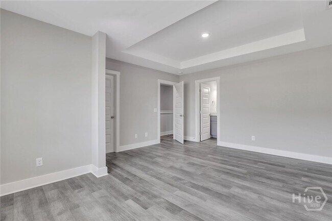 Building Photo - 105 Sherwood Ct