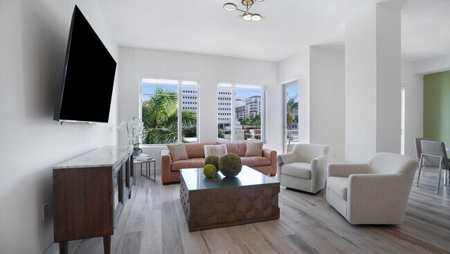Building Photo - 155 E Boca Raton Rd