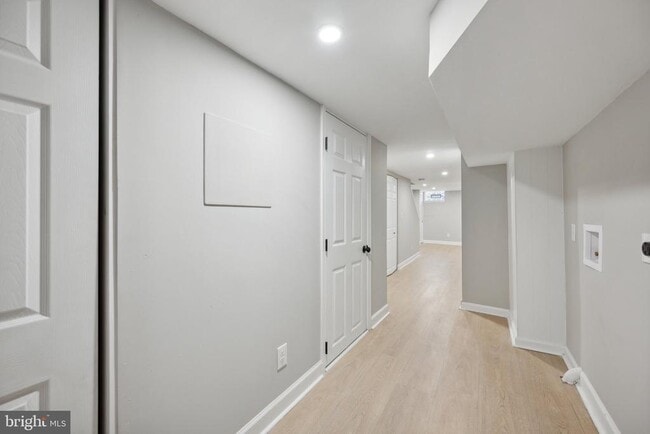 Building Photo - 1155 Washington Blvd