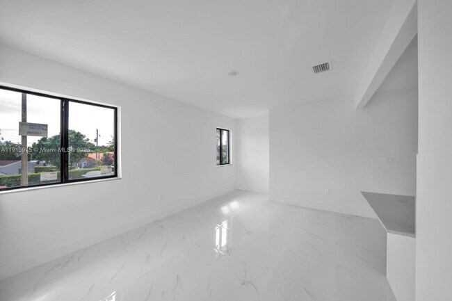 Building Photo - 450 Beacom Blvd