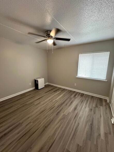 Building Photo - 5305 TN-58