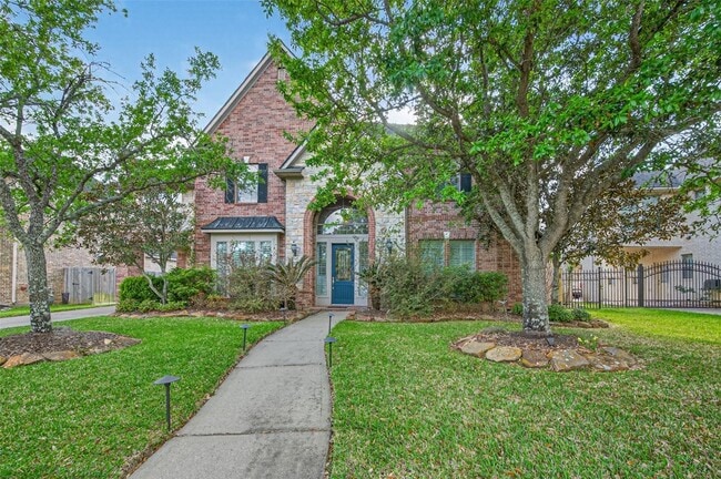 Building Photo - 5803 Grandwood Ln