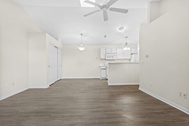 Building Photo - 1101 Linden Ln