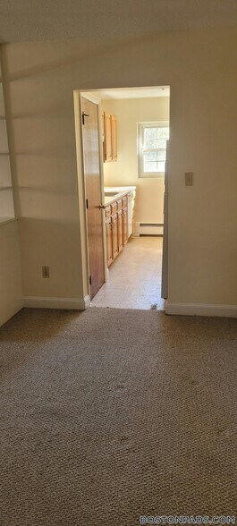 Building Photo - 11 Brattle Dr