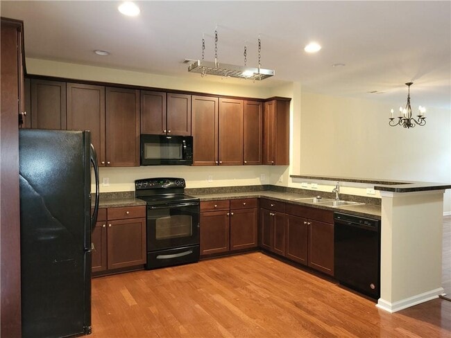 Building Photo - 3162 Cedar Glade Ln NE