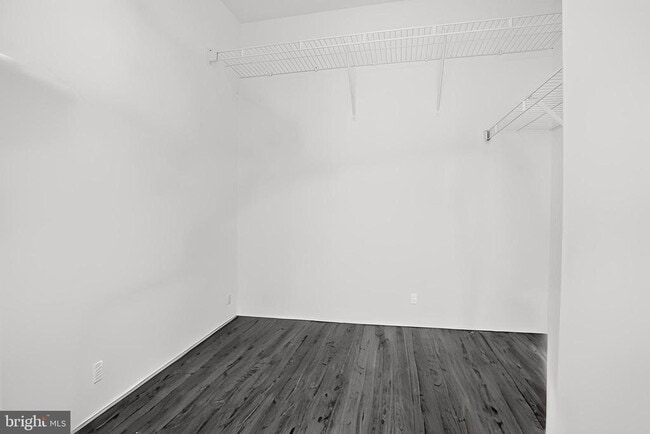Building Photo - 12033 Treeline Way