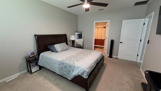 Building Photo - 1583 Barberry Dr