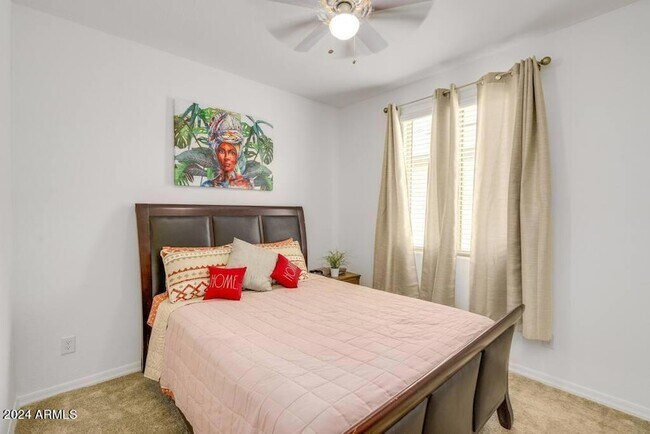 Building Photo - 17723 W Bajada Rd