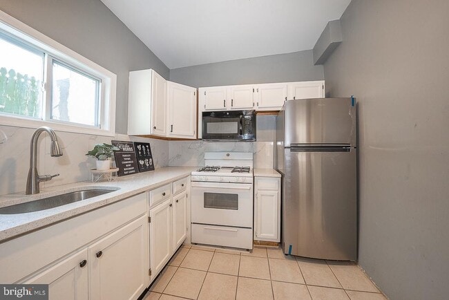 Building Photo - 4517 Ritchie St