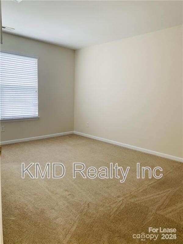 Building Photo - 7549 Bluff Point Ln